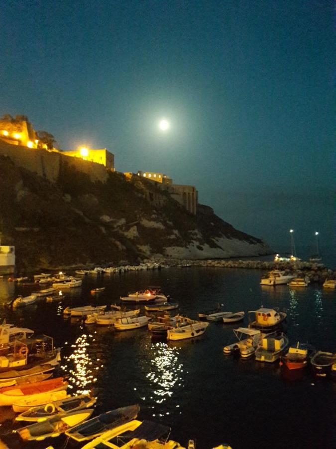 شقة بروسيدا  في La Casa Di Titina المظهر الخارجي الصورة