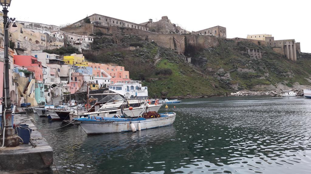 شقة بروسيدا  في La Casa Di Titina المظهر الخارجي الصورة